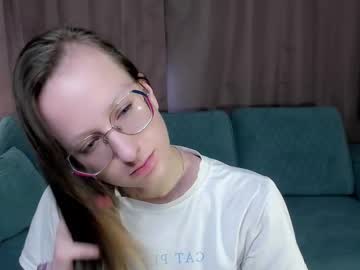 Elenecoote Chaturbate stream image from June 11, 2025