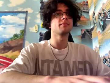 Huntershade Chaturbate stream image from June 11, 2025