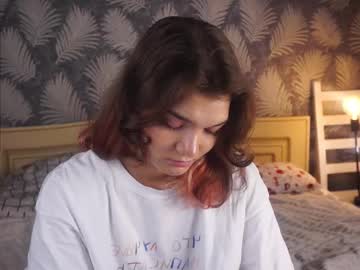 Clementina_Fermentina Chaturbate stream image from June 11, 2025