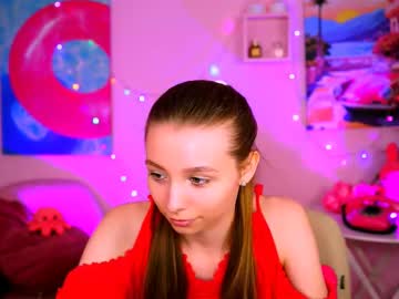 Juliedaniel Chaturbate stream image from June 11, 2025