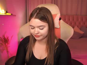 Lunahawkins Chaturbate stream image from June 11, 2025