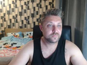 Switchdomcouplee Chaturbate stream image from June 11, 2025