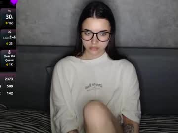 Kikamanne Chaturbate stream image from June 11, 2025