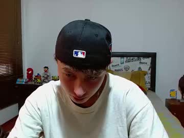 Aron_Miller18 Chaturbate stream image from June 11, 2025