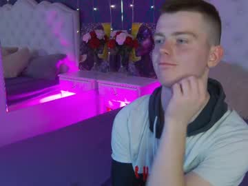 Happydeimos Chaturbate stream image from June 11, 2025