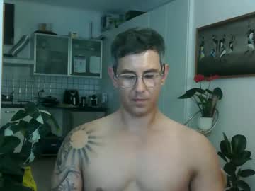 Naughtypeepz Chaturbate stream image from June 11, 2025