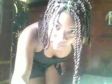 Elisandry2 Chaturbate stream image from June 11, 2025