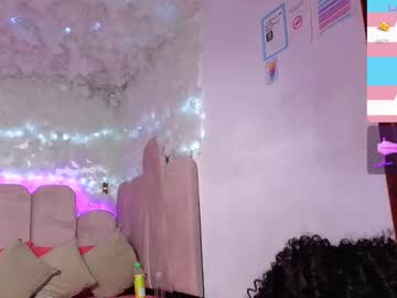 Puca_Eboony Chaturbate stream image from June 11, 2025