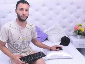 Axel_Gonzales Chaturbate stream image from June 11, 2025
