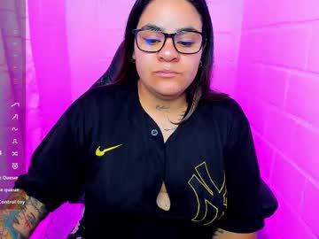 Shaaronhills Chaturbate stream image from June 11, 2025