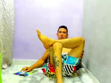 Cristofer_044 Chaturbate stream image from June 11, 2025