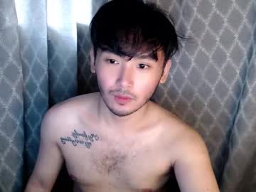 Mhikael Chaturbate stream image from June 12, 2025