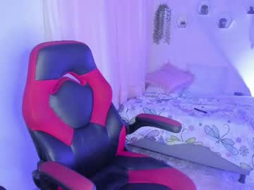 Asukagio Chaturbate stream image from June 12, 2025