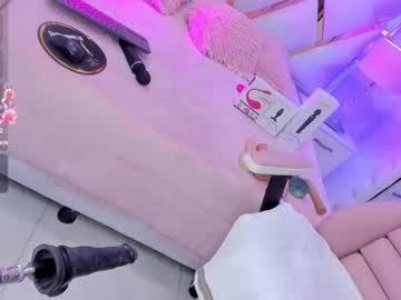 Megann__Up Chaturbate stream image from June 12, 2025