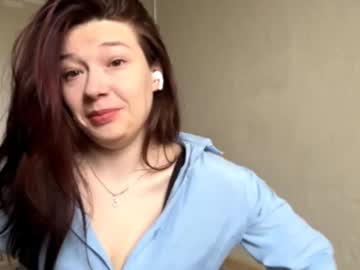 Erleneakerley Chaturbate stream image from June 12, 2025