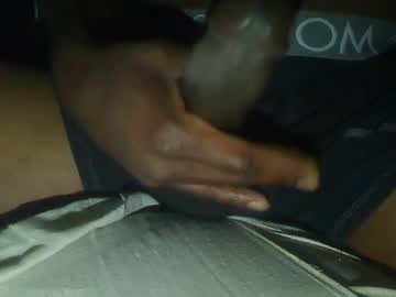 Baggraww33 Chaturbate stream image from June 12, 2025