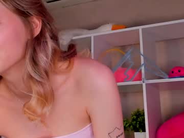 Lisa_Underwood Chaturbate stream image from June 12, 2025