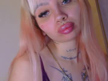 Ghettobarbie01 Chaturbate stream image from June 12, 2025