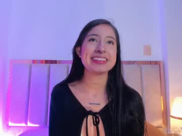 Alanavelarde Chaturbate stream image from June 12, 2025