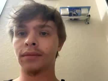 Kaponesky4 Chaturbate stream image from June 12, 2025
