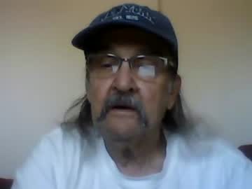 1valentine Chaturbate stream image from June 12, 2025