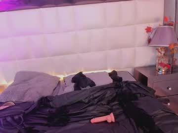 Jadeandagata Chaturbate stream image from June 12, 2025