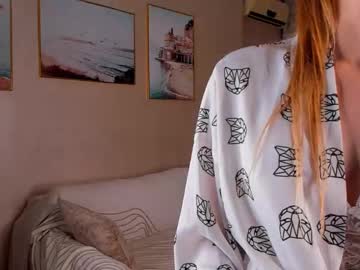 Eveliley Chaturbate stream image from June 12, 2025