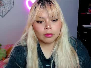 Elymoon Chaturbate stream image from June 12, 2025