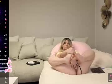 Sarahann_ Chaturbate stream image from June 12, 2025