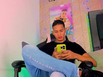Dilam_Alfonzo Chaturbate stream image from June 12, 2025