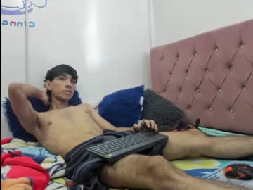 Xxherozxx Chaturbate stream image from June 12, 2025