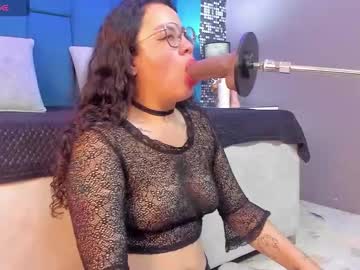 Zoe_Juicy Chaturbate stream image from June 12, 2025
