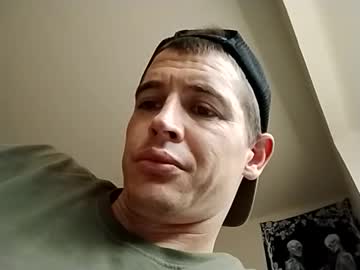 Flybuy2525 Chaturbate stream image from June 12, 2025