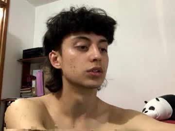 A_Littlee_Bear Chaturbate stream image from June 12, 2025