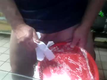 Pinotphile2 Chaturbate stream image from June 13, 2025