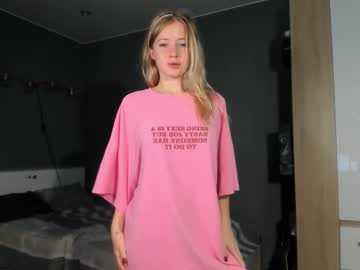 E___Lisa Chaturbate stream image from June 13, 2025