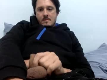 Leomantovani Chaturbate stream image from June 13, 2025
