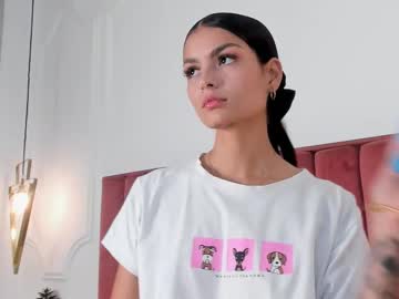 Yourcutealuna Chaturbate stream image from June 13, 2025