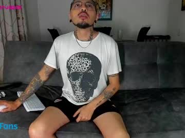 Juanselatinboy92 Chaturbate stream image from June 13, 2025
