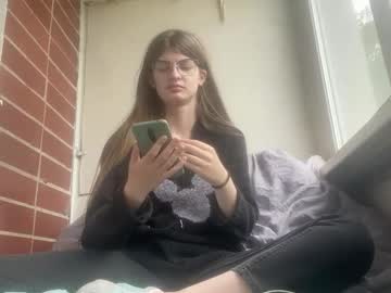 Babydollx19 Chaturbate stream image from June 13, 2025