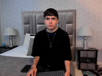 Anthonyriverss Chaturbate stream image from June 13, 2025