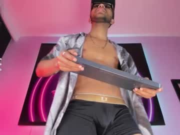 Colstorw_ Chaturbate stream image from June 13, 2025