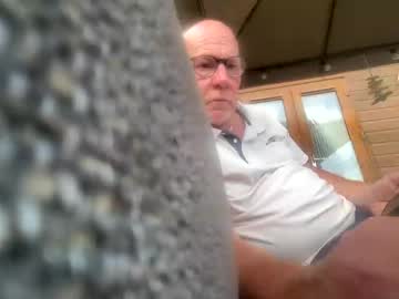 Cuminlot Chaturbate stream image from June 13, 2025