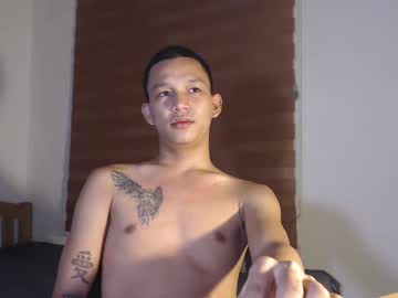 Asianhugecock05 Chaturbate stream image from June 13, 2025