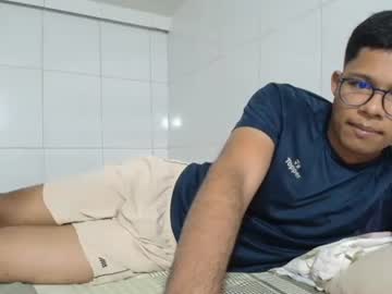 Pedrosr3 Chaturbate stream image from June 13, 2025