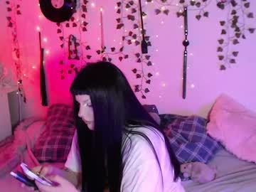 Vexkira Chaturbate stream image from June 13, 2025