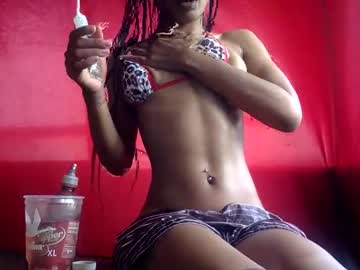 Bellejazmm Chaturbate stream image from June 13, 2025