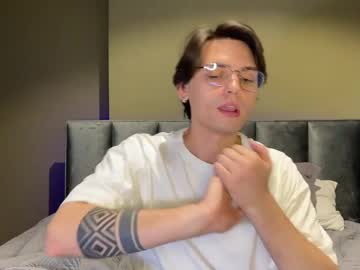 Zacharyellington Chaturbate stream image from June 13, 2025