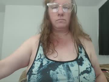 Rachelplays Chaturbate stream image from June 13, 2025
