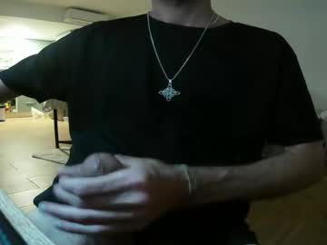 Donniethuz Chaturbate stream image from June 13, 2025